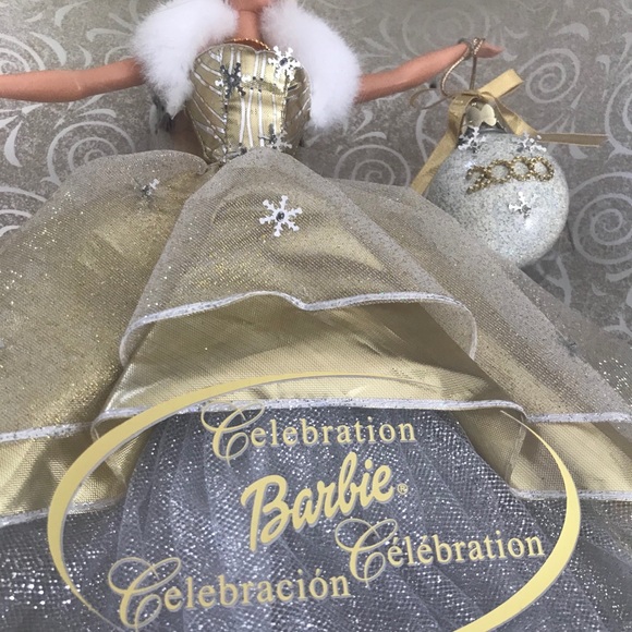 Celebration Barbie - Picture 3 of 3